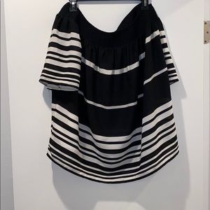 MOVING  SALE Inc Black and white off the shoulder sexy blouse